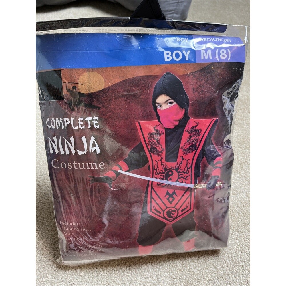 NIP Complete Ninja Costume Red‎ Black Child Size Medium 8 No Sword 7pc Set